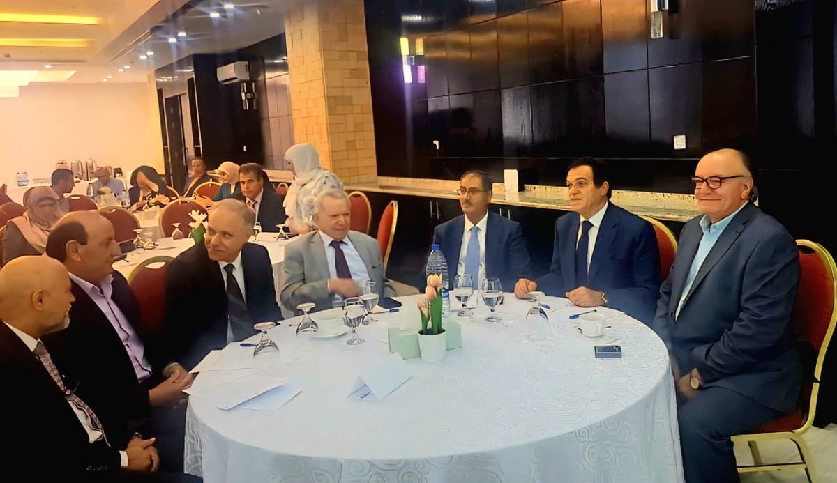 خبراء يدعون الجامعات لتبني استراتيجيات لتمكين الخريجين من فرص العمل