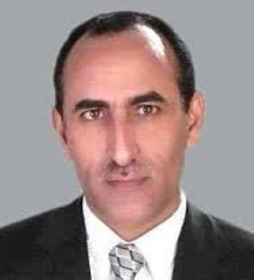 فايز الفايز : الملك يدير الدفة باحترافية