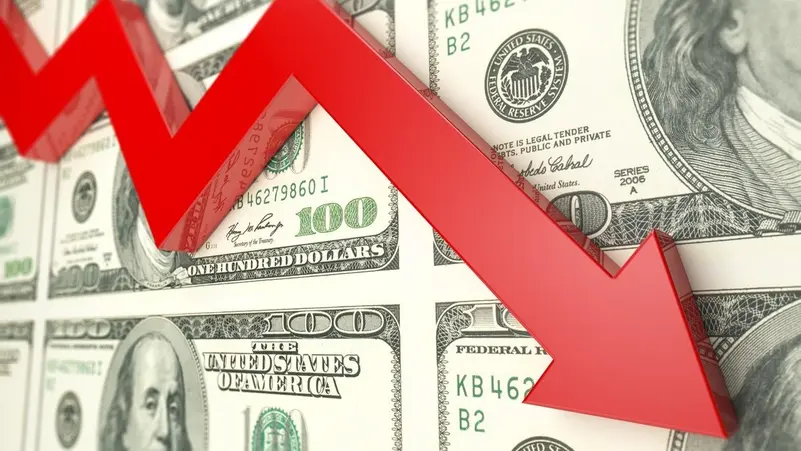 الدولار يتراجع مع تنامي شهية المخاطرة بعد وقف القتال بين إسرائيل وإيران