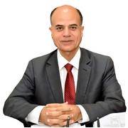 د. عدنان مساعدة : قراءة في كتاب ملك وشعب .. (11) المبادرات الملكية السامية والاهتمام بأُسر الشهداء