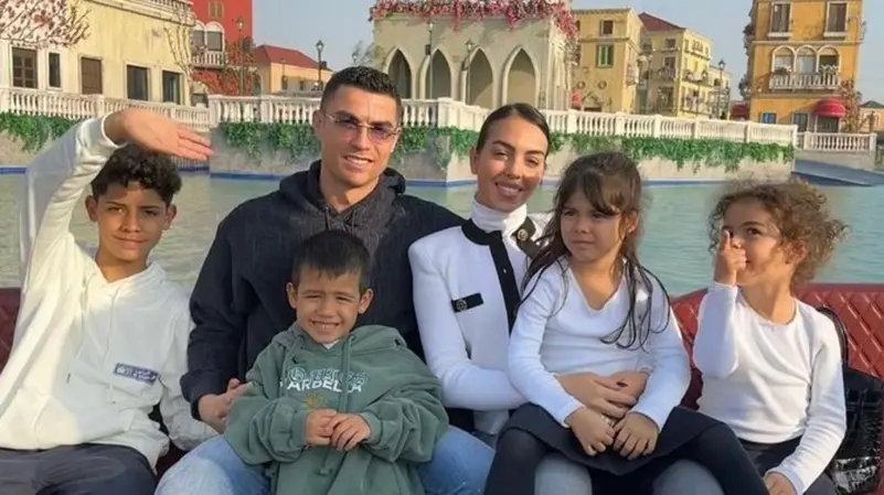 رونالدو: سأعيش في هذه البلد بقية حياتي