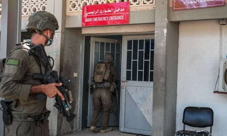 وثائقي “مسعفون تحت النار” يجد “بيتاً” في القناة الرابعة البريطانية بعد رفض “بي بي سي” عرضه