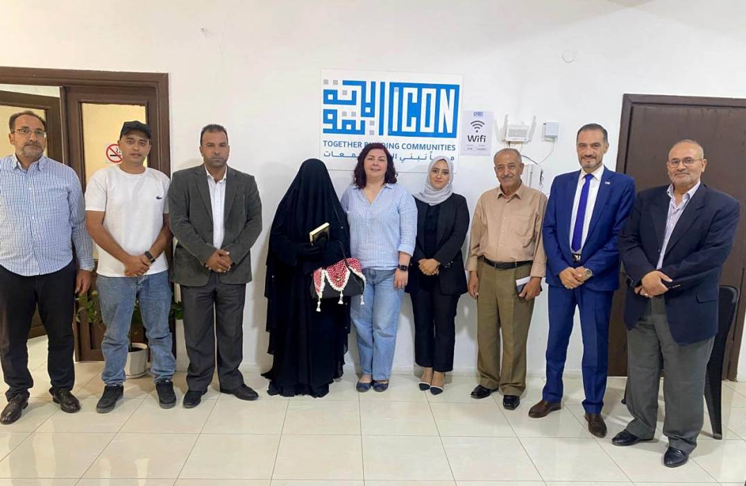 جلسة حوارية في الهاشمية حول تمكين المرأة