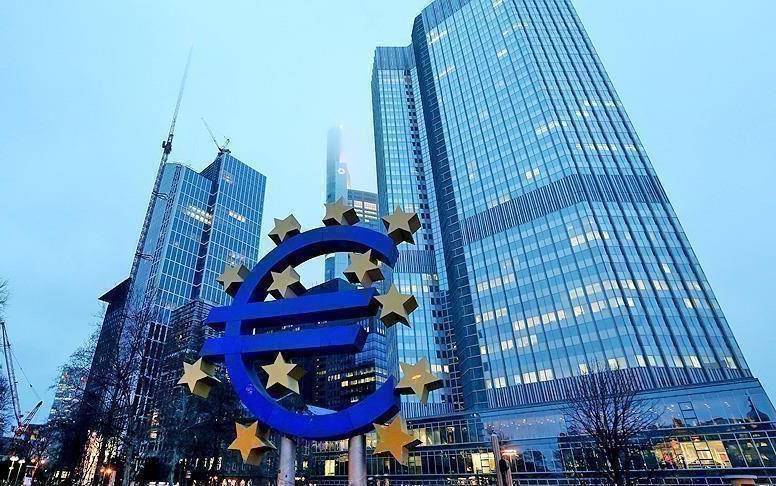 بنك أوروبا المركزي يتوقع تقلب التضخم
