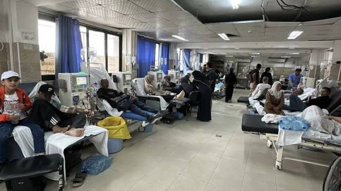 توقف خدمة غسيل الكلى بمجمع الشفاء الطبي في غزة نتيجة نفاد الوقود