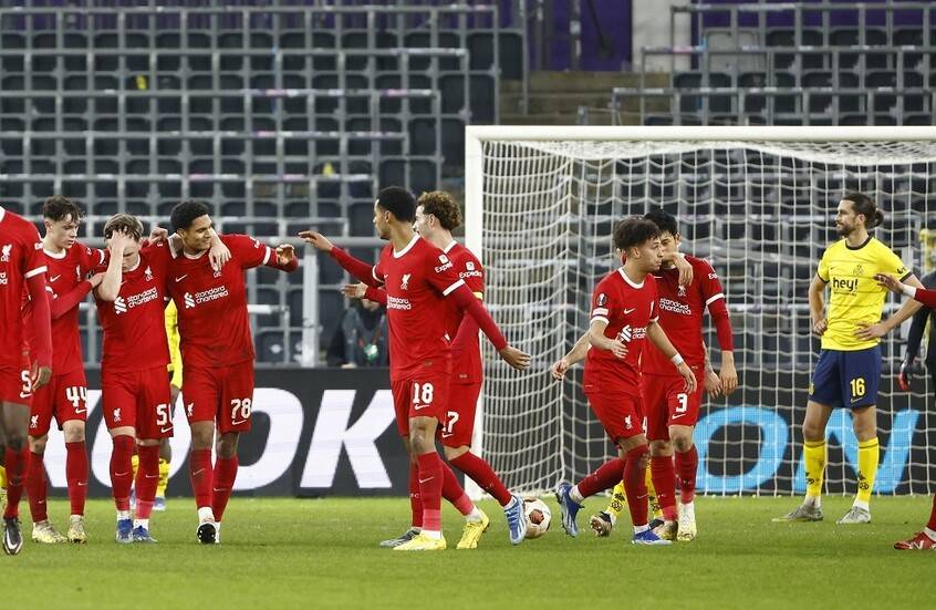 رد الجميل.. ليفربول يبرم صفقة مع باير ليفركوزن لتعويض خسارته لأغلى لاعب في تاريخه