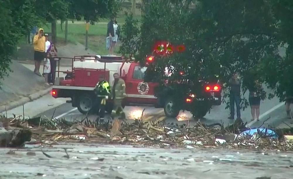 مقتل 24 على الأقل وفقدان أكثر من 20 آخرين في فيضانات تكساس