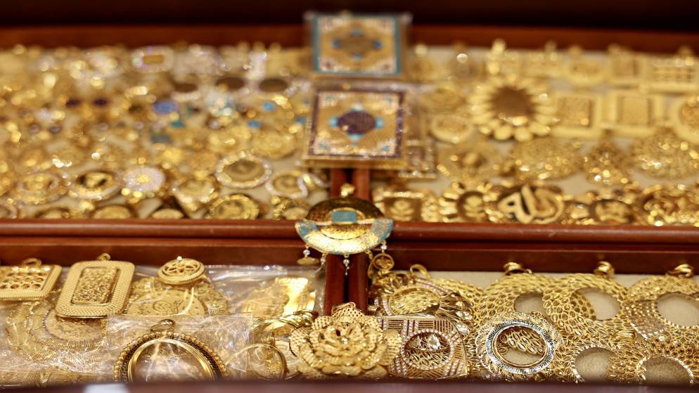 الذهب يرتفع بعد رسوم ترامب الجمركية الجديدة