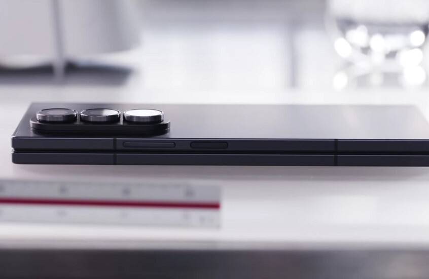 بهيكل نحيف جدا وكاميرات فائقة.. سامسونغ تطلق Galaxy Z Fold7 (فيديو)