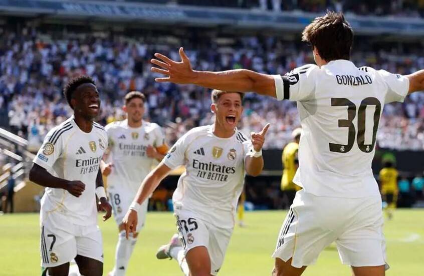 بعد خسارته المدوية أمام باريس سان جيرمان.. رد فعل ريال مدريد بعد فوز تشيلسي