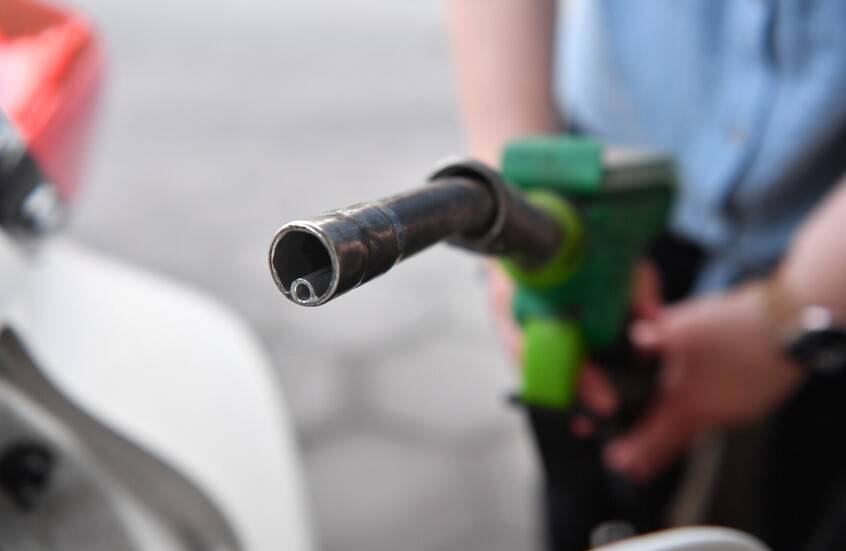 النفط يصعد بدعم الطلب الصيفي