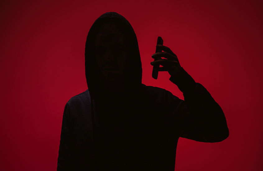 تحذير عاجل.. تطبيقات شهيرة تراقبك وتهدد خصوصيتك!