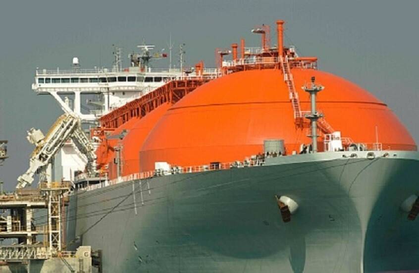 صحيفة تشير إلى احتمال وقف ضخ الغاز المسال من قطر إلى أوروبا وتكشف السبب