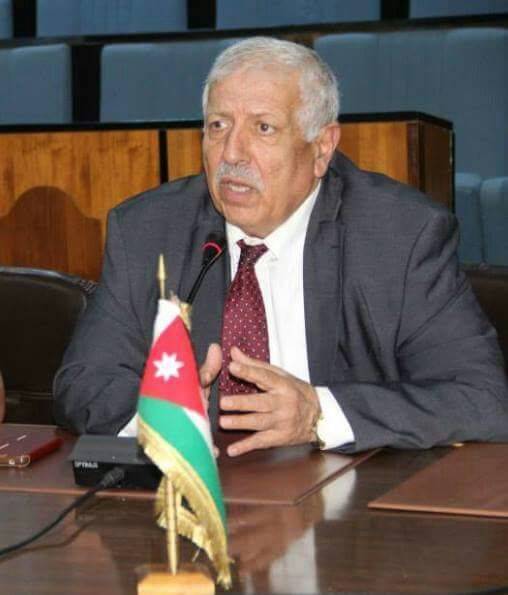 أ.د.فايز ابو عريضة يكتب : ليس لدي وقت لخسارة اصدقاء او كسب اعداء