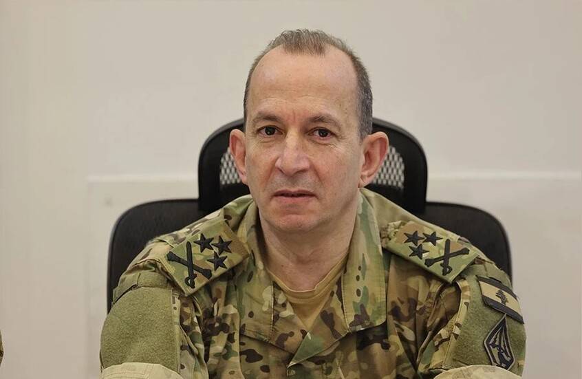 قائد الجيش: لبنان يواجه تحديات متداخلة ولن نتهاون بإحباط الفتن