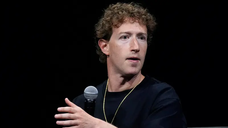 مارك زوكربيرغ يكشف فلسفة ميتا للذكاء الاصطناعي.. لن نمليه على أحد!