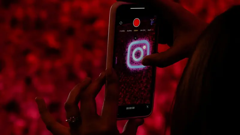 شرط جديد في إنستغرام يحرم الحسابات الصغيرة من ميزة البث المباشر