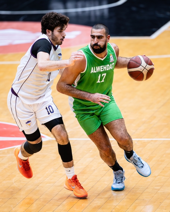 الإنجليزية يتفوق على الوحدات في الدوري التصنيفي لكرة السلة