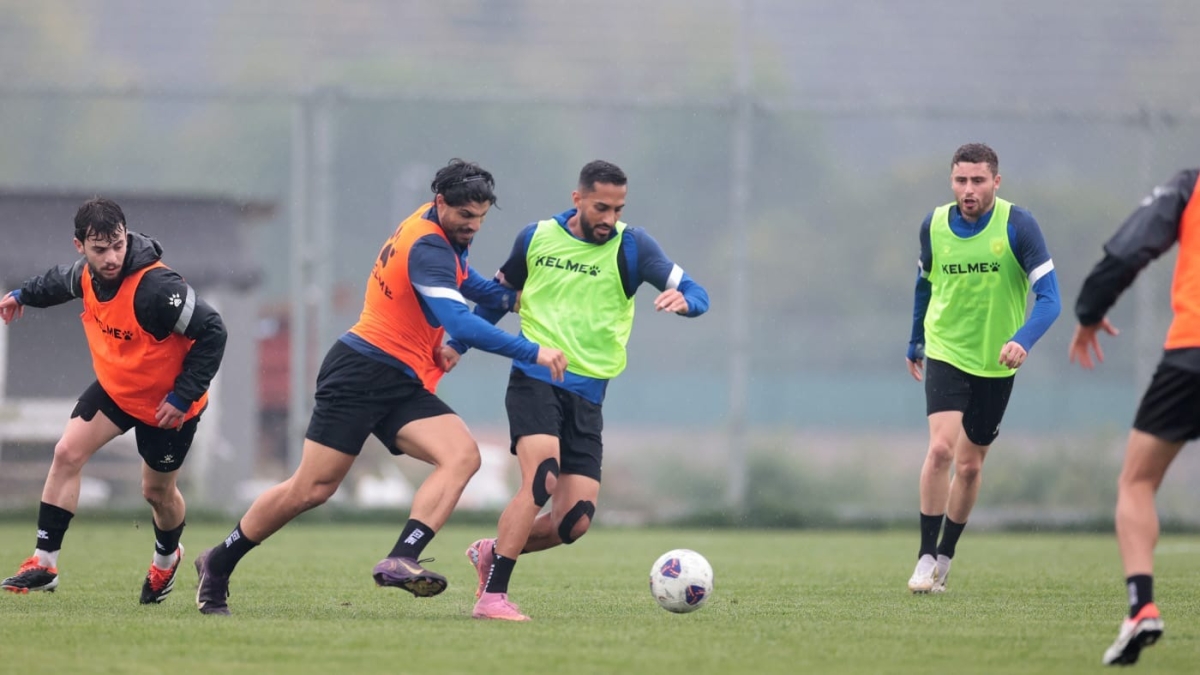 منتخب كرة القدم يرفع من وتيرة تدريباته في تركيا استعدادا لملاقاة بوليفيا