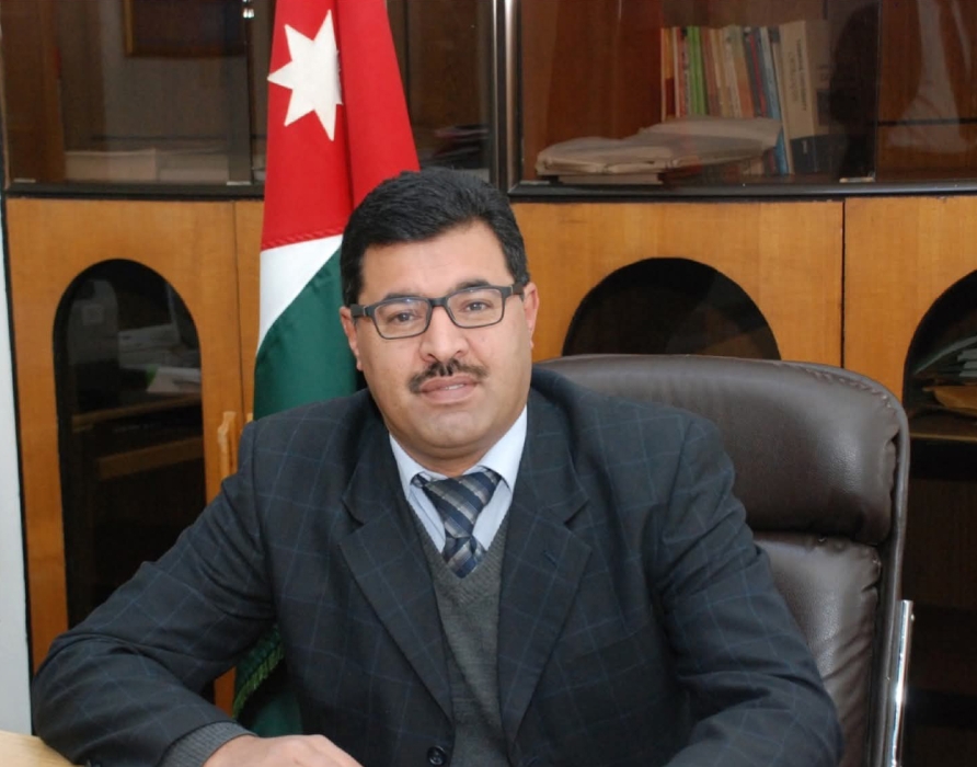 باحث من اليرموك يحل مسألة مفتوحة بالرياضيات منذ 33 عاما