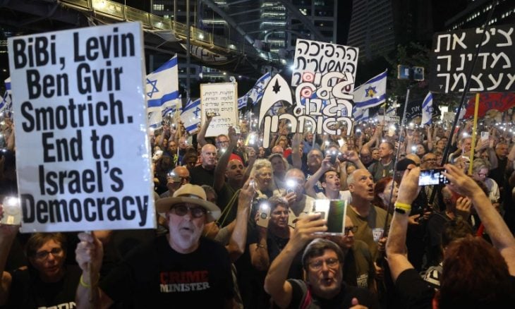 “هآرتس”: إسرائيل دخلت عصر ميليشيات مؤيدة لنتنياهو واليمين المتطرف