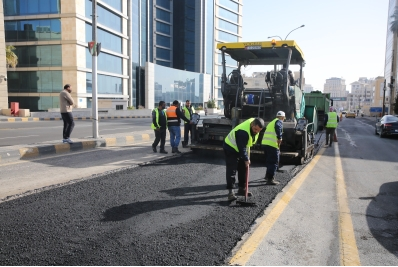 أمانة عمان: تعبيد 2.8 مليون متر مربع من شوارع العاصمة خلال 4 أشهر