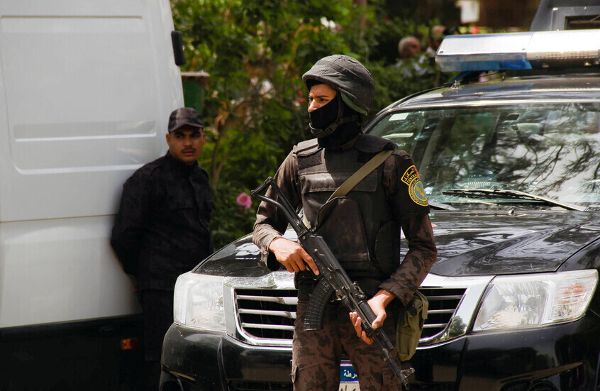 الأمن المصري يعتقل سائق مسؤول كبير.. ما السبب؟