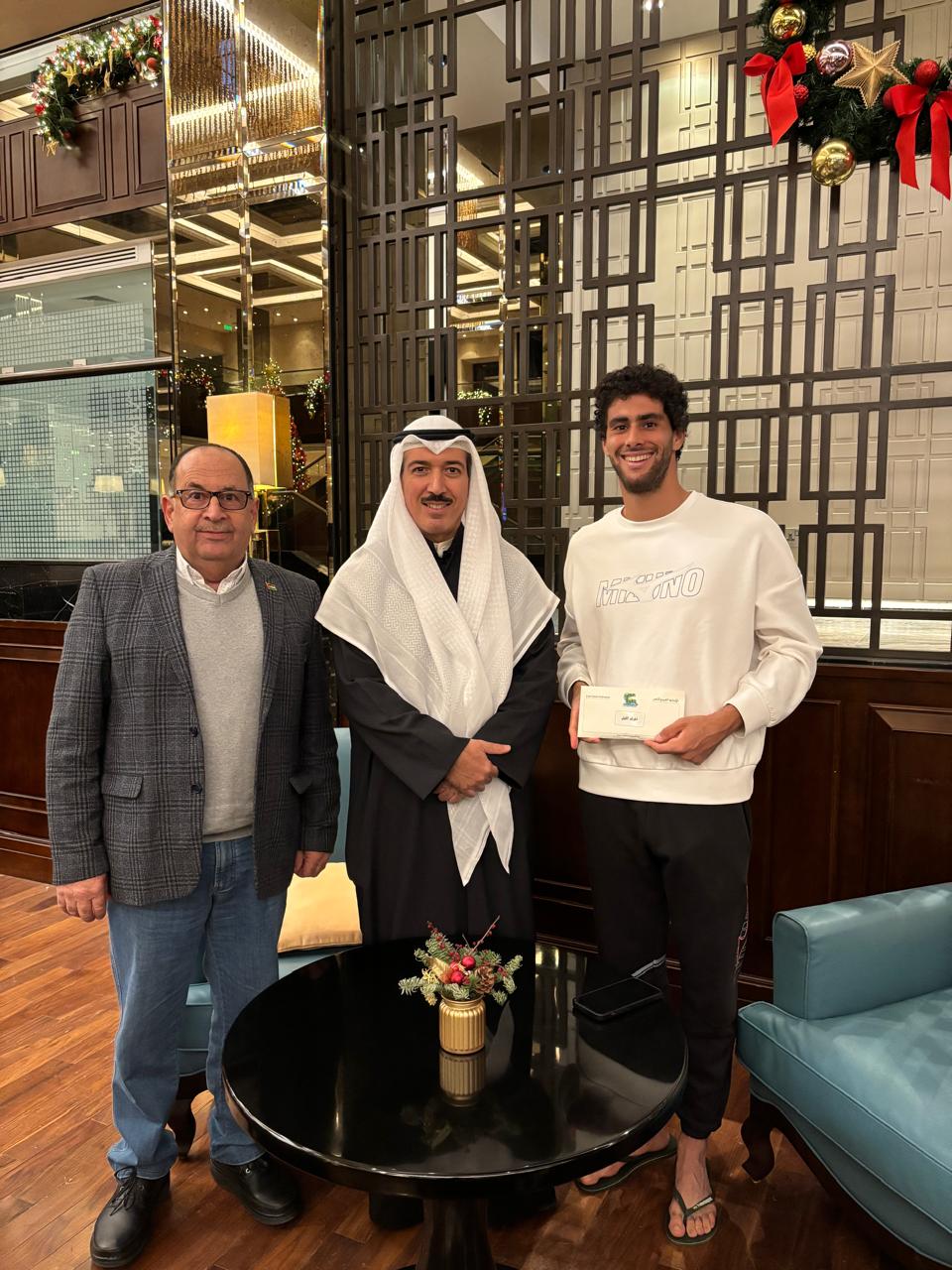 بدعوة من الاتحاد العربي للتنس والاتحاد البحريني للتنس