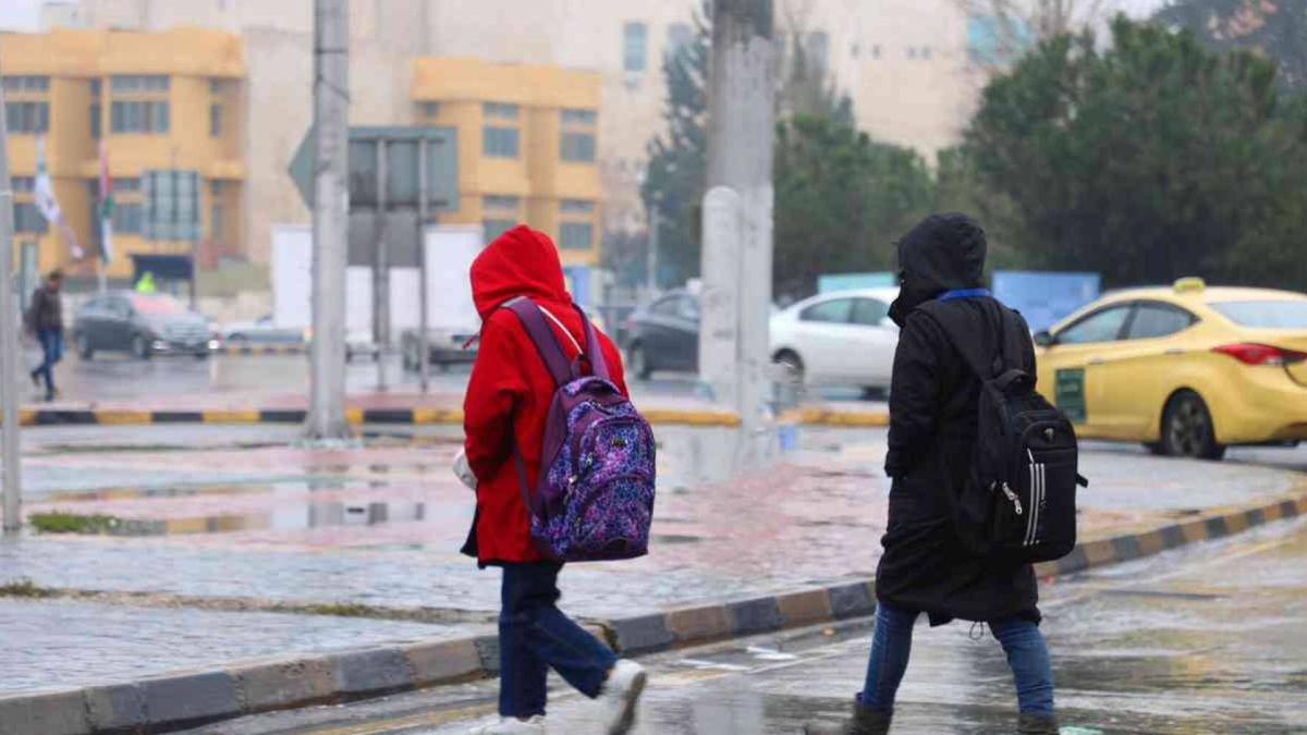 تأخير دوام المدارس في الطفيلة الى العاشرة صباحا نظرا للأحوال الجوية