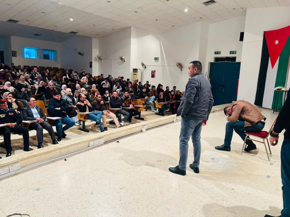 عرض مسرحي بعنوان سم المخدرات وضحايا المجتمع  في جامعة آل البيت