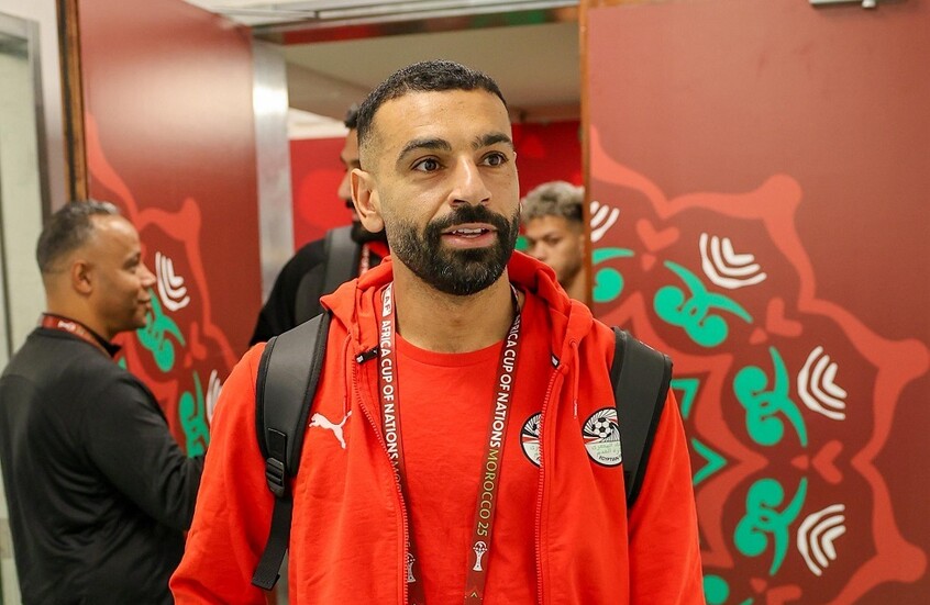 النجدة.. نجم ليفربول السابق الفتى الذهبي أوين يوجه رسالة عاجلة لمحمد صلاح