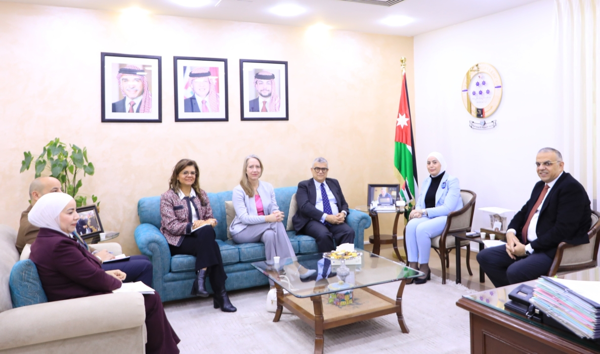 وزيرة التنمية الاجتماعية تبحث مع وكيل الأمين العام للإسكوا التعاون في مجال البرامج الاجتماعية