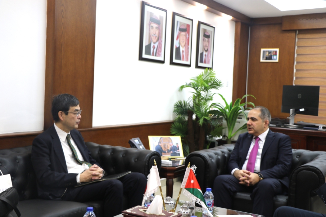 وزير الاستثمار يبحث مع السفير الياباني التعاون الاقتصادي والاستثماري