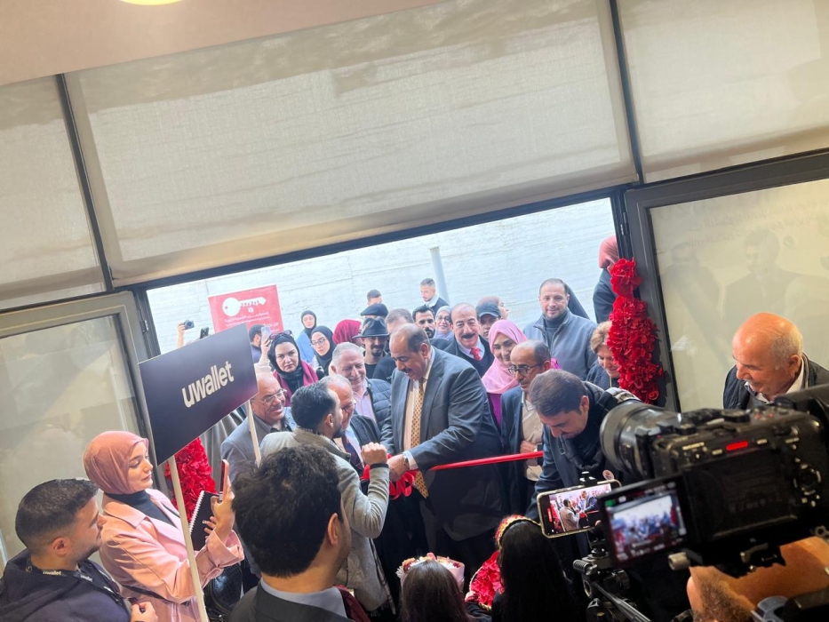 د. قشوع، لا يبهر الملك عبدالله شىء كما يبهره إبداع الشباب الأردني رغم كل التحديات