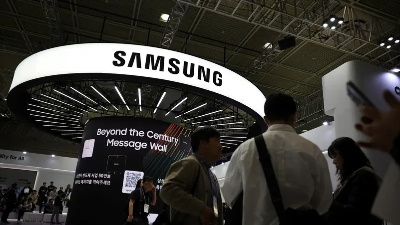 سامسونغ تلوح برفع أسعار هواتفها بسبب أزمة حادة في شرائح الذاكرة