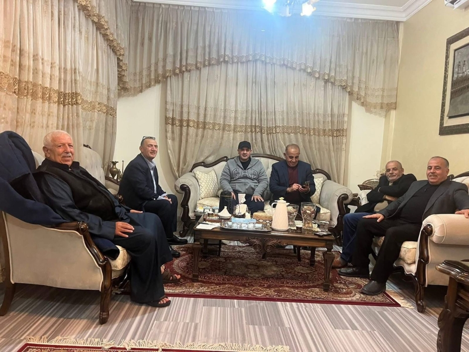 أ. د . فايز ابو عريضة : *حوار مفتوح مع قامة اكاديمية عربية *