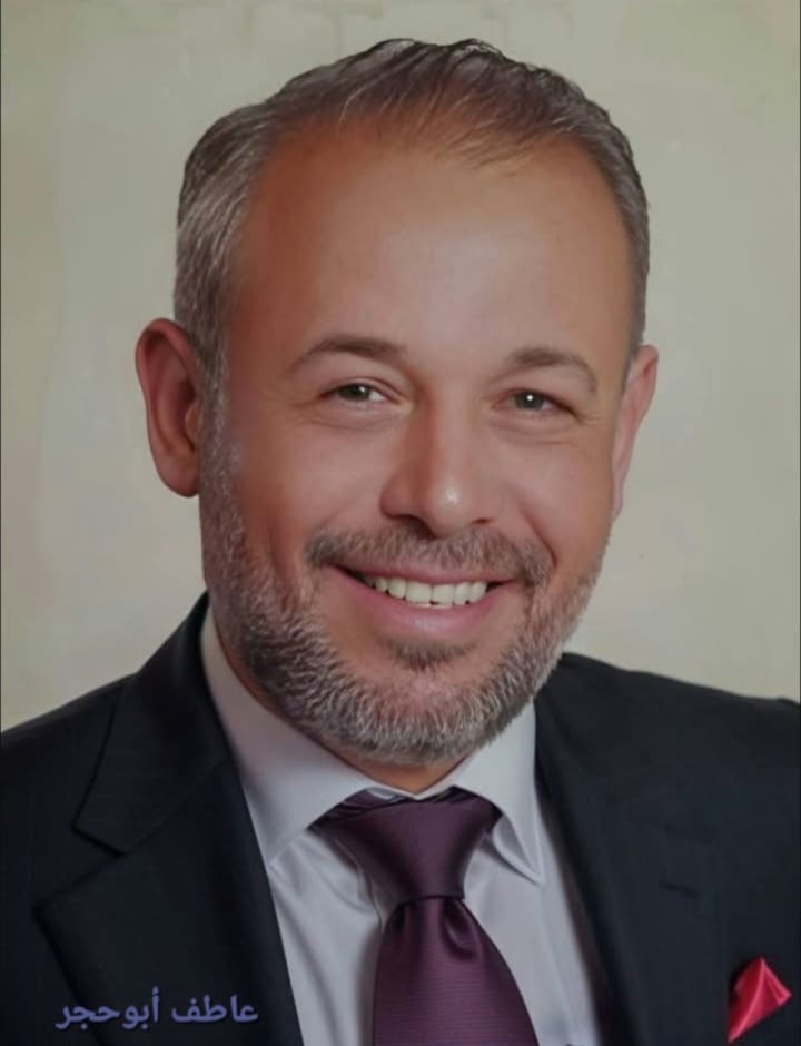 عاطف أبوحجر : ذاكرة الشرف