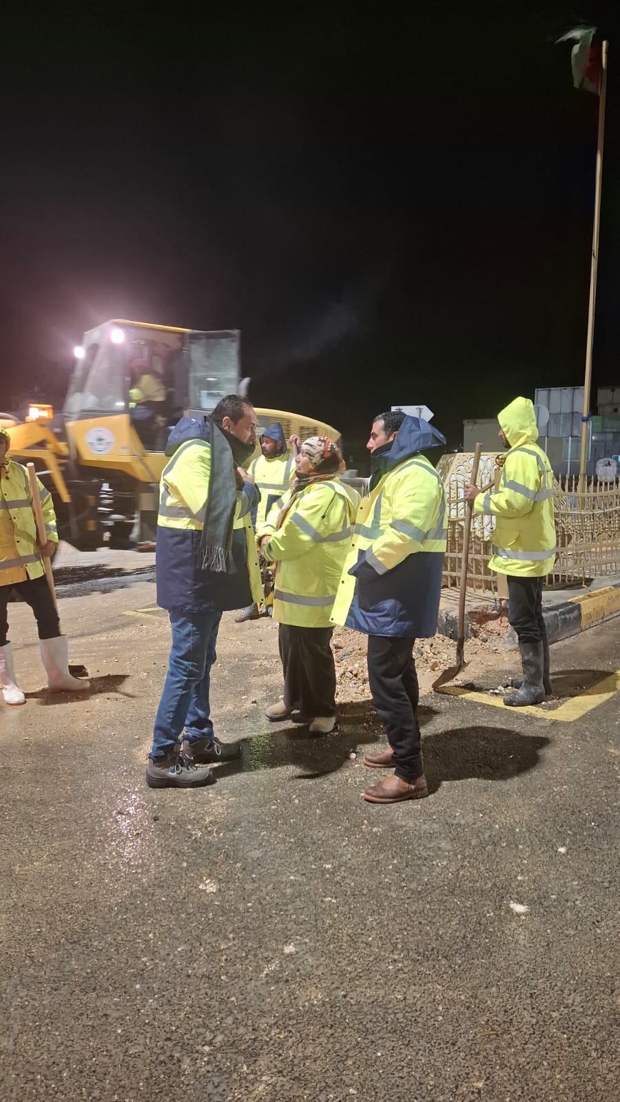 بلدية الطفيلة تواصل عملها لمعالجة آثار المنخفض الجوي