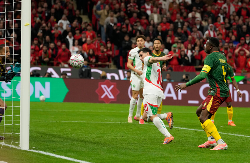 المغرب يفك عقدته أمام الكاميرون ويبلغ نصف نهائي كأس إفريقيا