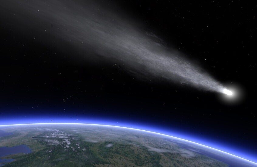 بعد الجدل حول عاصفة كهربائية.. هل يشكل المذنب 3IATLAS خطرا على الأرض؟