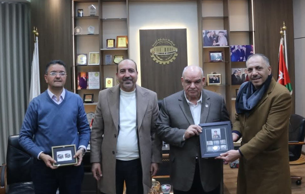 افتتاح مكتب للبريد الأردني فيتجارة إربد