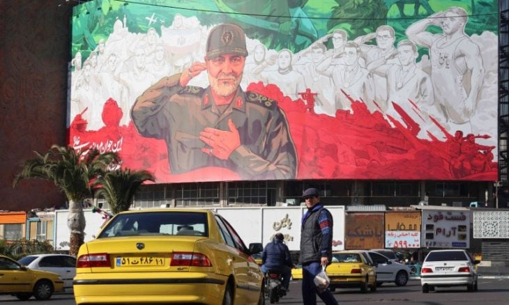 أسباب إرجاء ترامب ضرب إيران بين الحقيقة والخداع الاستراتيجي