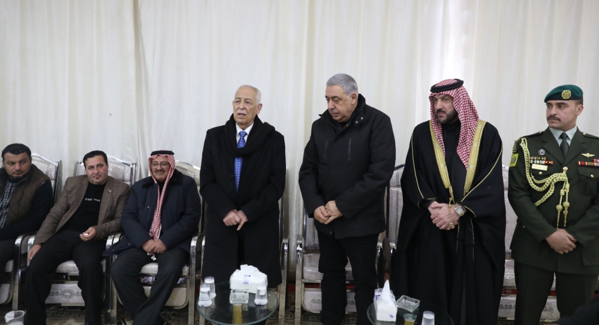 مندوبا عن الملك وولي العهد… العيسوي يعزي عشائر الحويان والمناصير وعازر