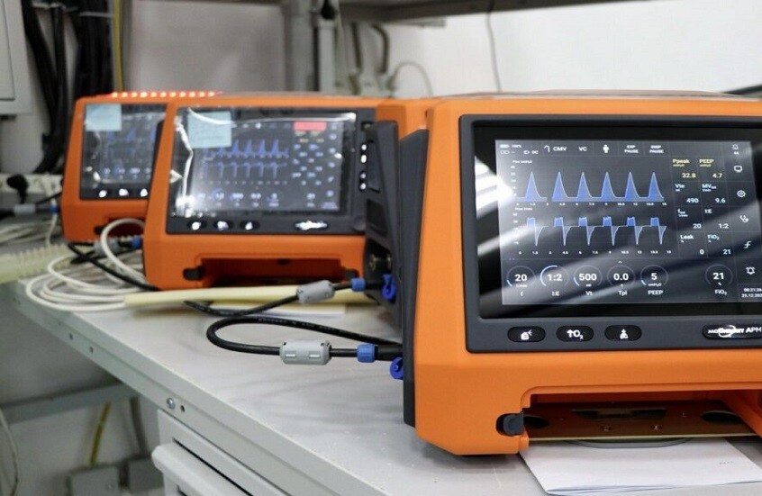 إطلاق أول دفعة من أجهزة تنفس اصطناعي محمولة مطورة محليا