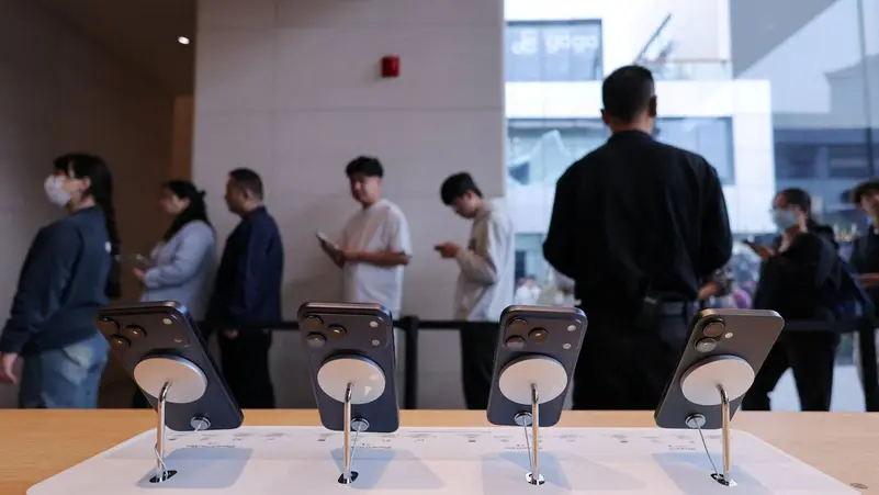 آيفون يتصدر سوق الهواتف في الصين على حساب أجهزة هواوي وشاومي