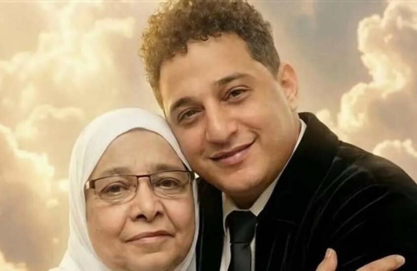 مصر.. هل اعتزل رضا البحراوي الغناء بعد وفاة والدته؟