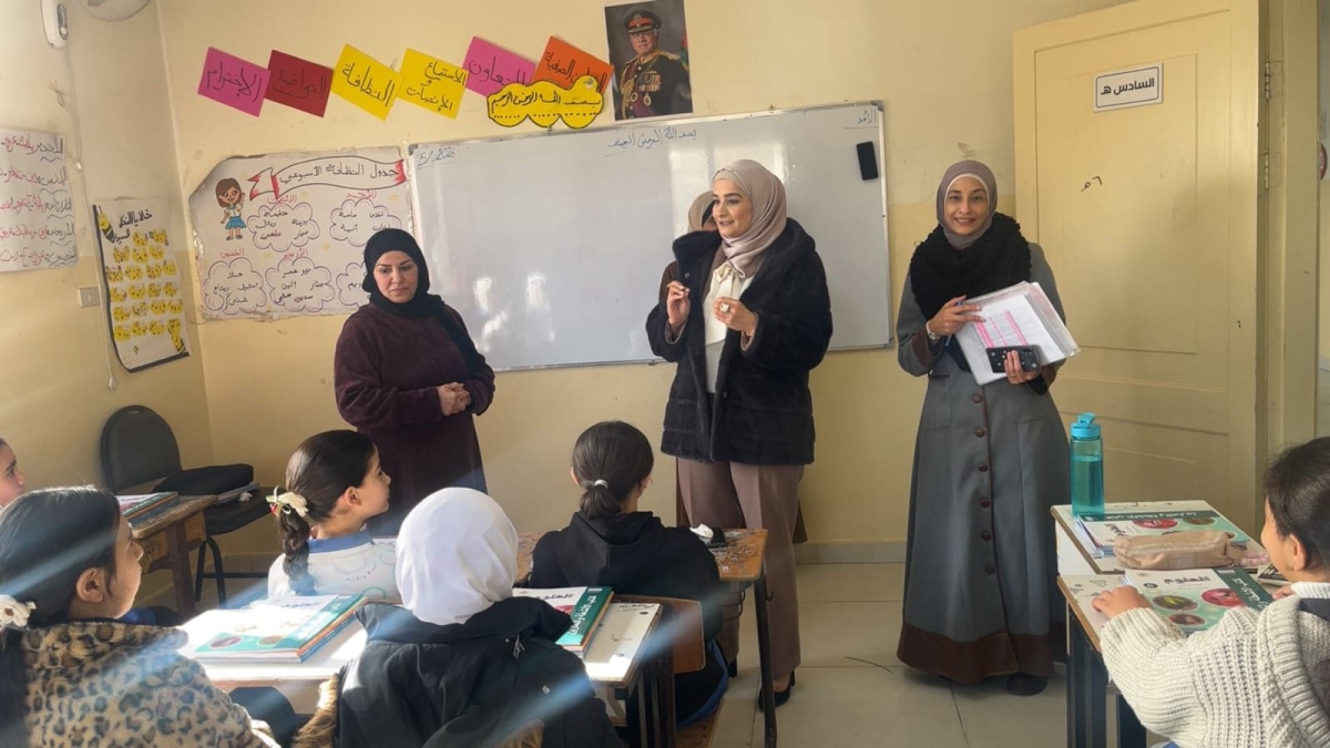 السّواريس تنفّذ زيارات ميدانية لعدد من مدارس اللواء وتتابع استحداث تخصص الوسائط الإبداعية في سحاب الثانوية للبنات