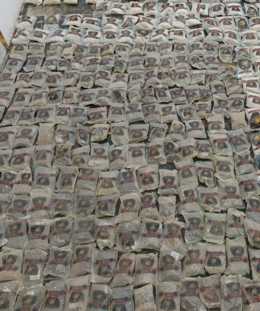 المنطقة العسكرية الشرقية تحبط محاولة تهريب مواد مخدرة بواسطة بالونات  فجر اليوم الاثنين