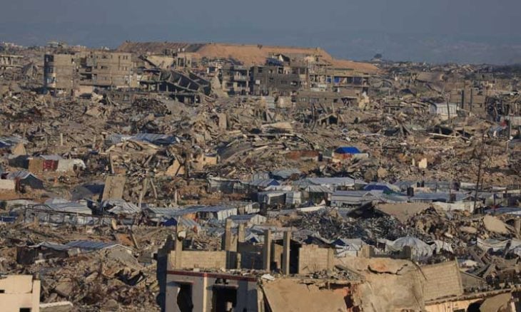 4 شهداء و3 مصابين بقصف مدفعي وجوي إسرائيلي على مناطق متفرقة شرقي غزة