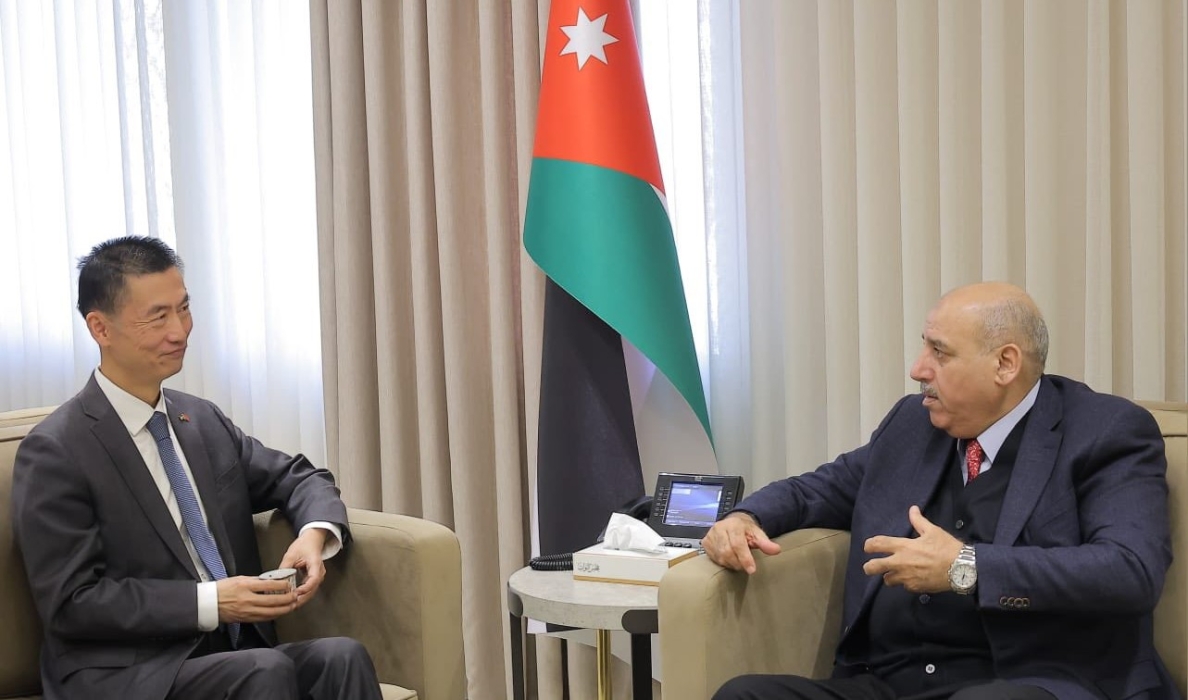 رئيس النواب يبحث والسفير الصيني تعزيز التعاون البرلماني